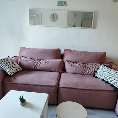 Nemira Beach Apartments Omiš Esterno foto
