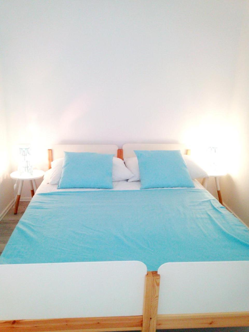 Nemira Beach Apartments Omiš Esterno foto