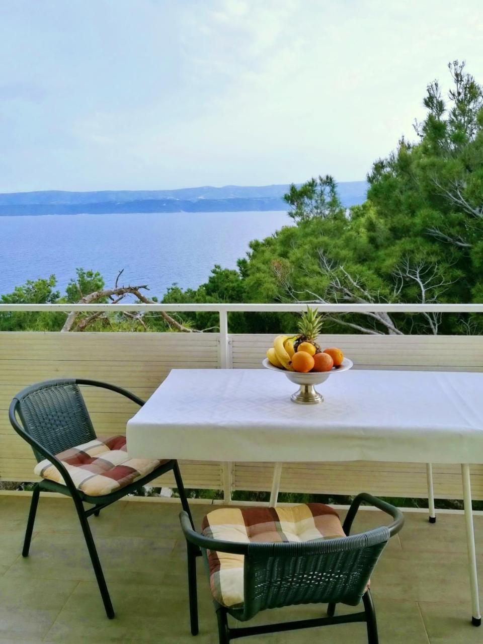 Nemira Beach Apartments Omiš Esterno foto